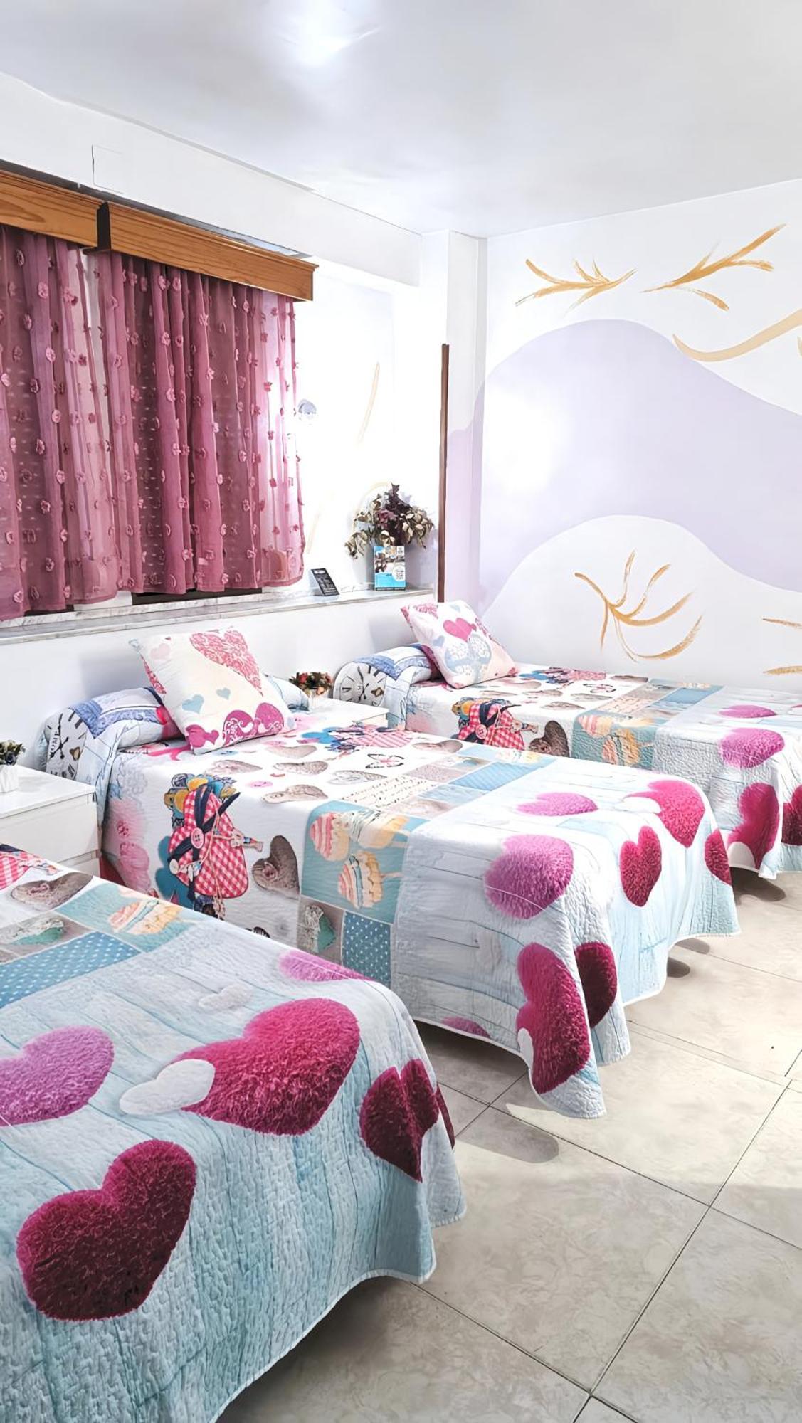 Hostal La Rosa Caces Zewnętrze zdjęcie