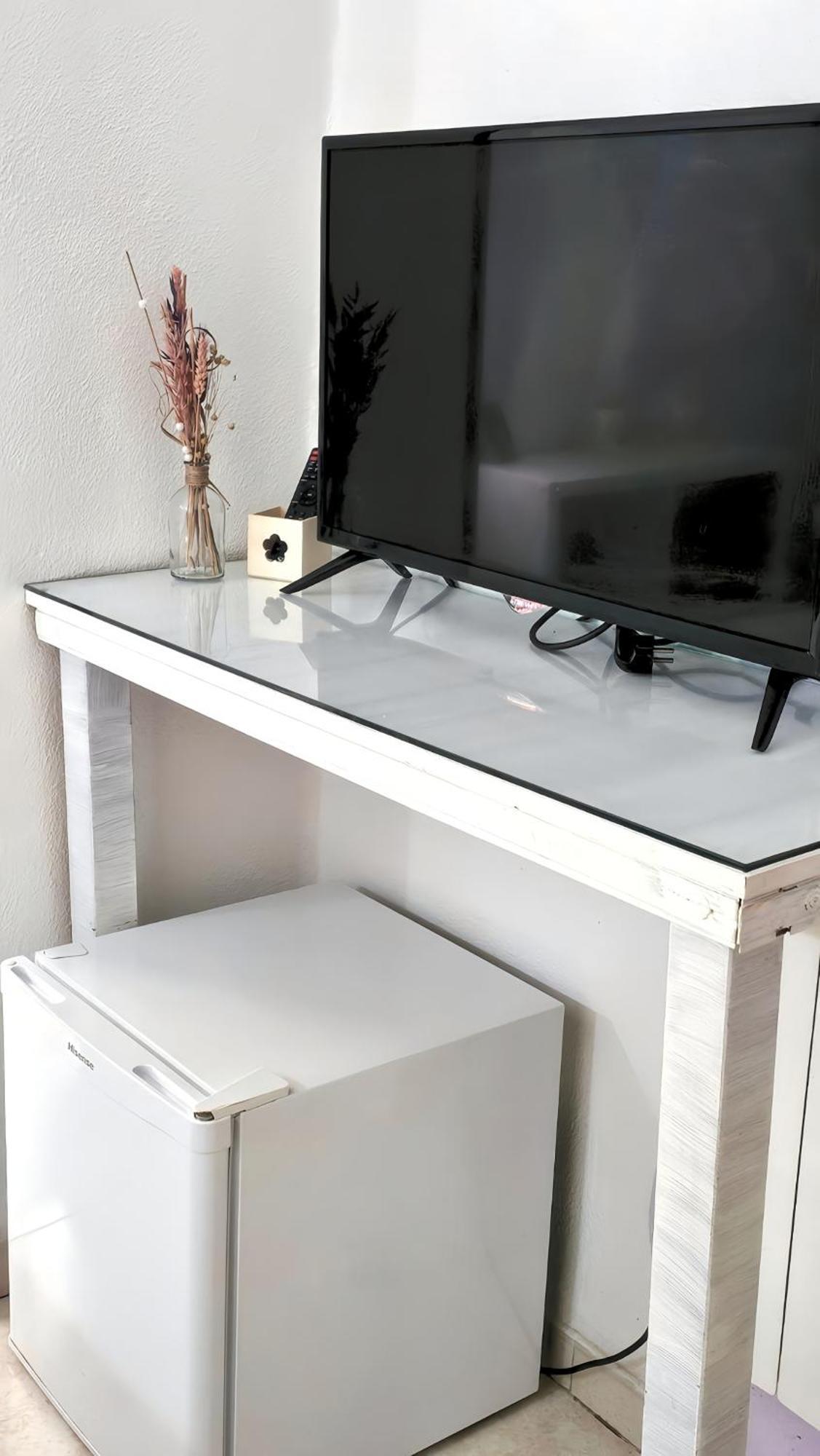 Hostal La Rosa Caces Zewnętrze zdjęcie