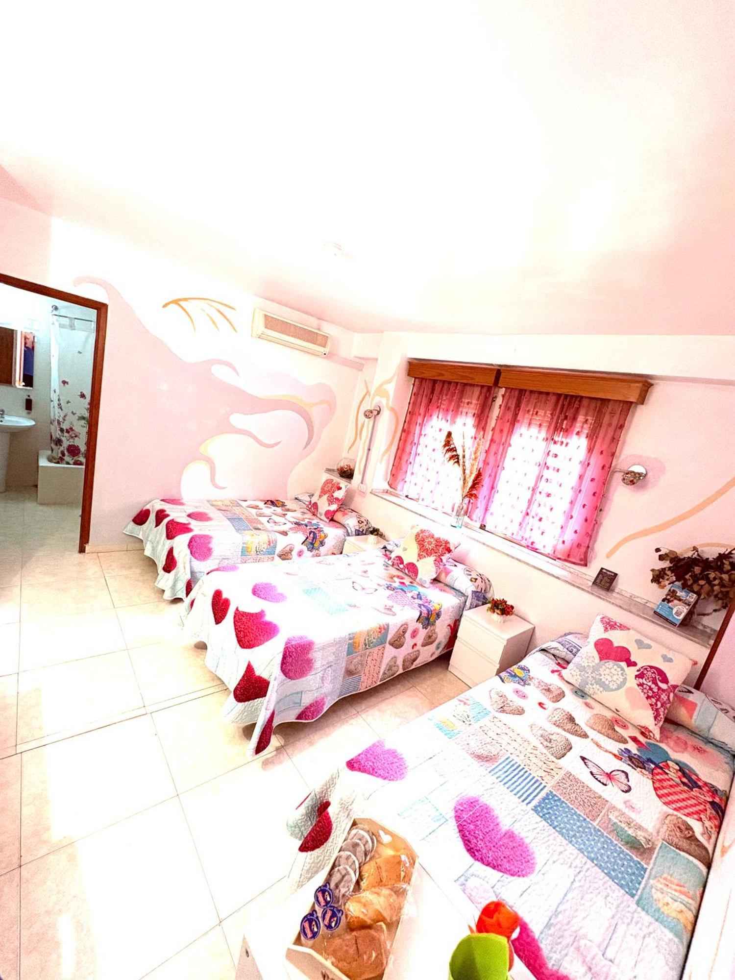 Hostal La Rosa Caces Zewnętrze zdjęcie