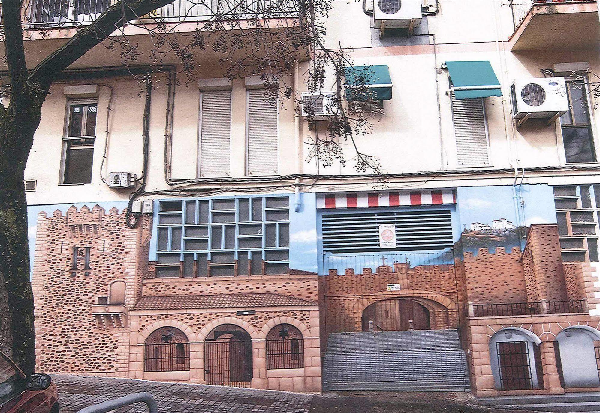 Hostal La Rosa Caces Zewnętrze zdjęcie