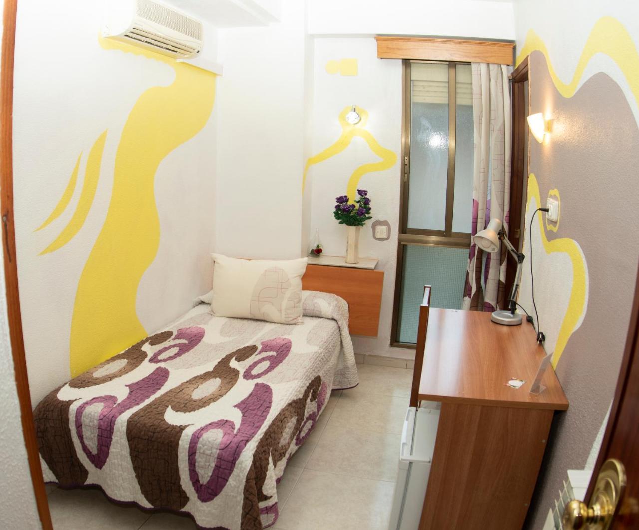 Hostal La Rosa Caces Zewnętrze zdjęcie
